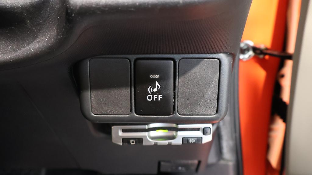 2012 Toyota Aqua S MODEL + PUSH START + REVERSE CAMERA image 360046