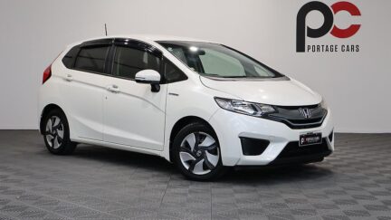 2014 Honda Fit Hybrid F-Package image 360071