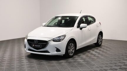 2016 Mazda Demio 13C PUSH BUTTON START image 361050