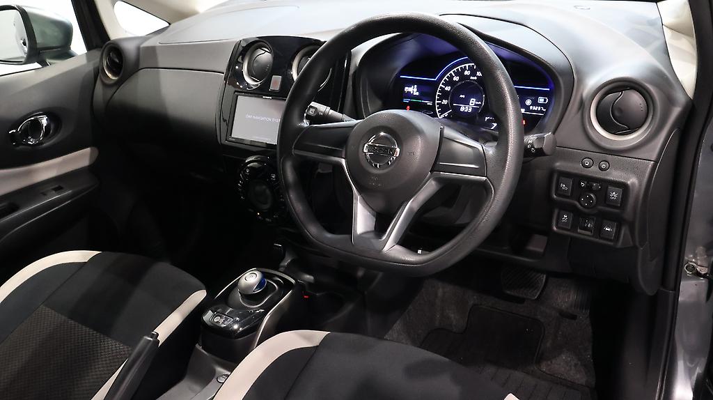 2017 Nissan Note e-Power X image 358875