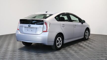 2013 Toyota Prius PUSH BUTTON START + REVERSE CAMERA + STEERING WHEEL CONTROLS image 361972