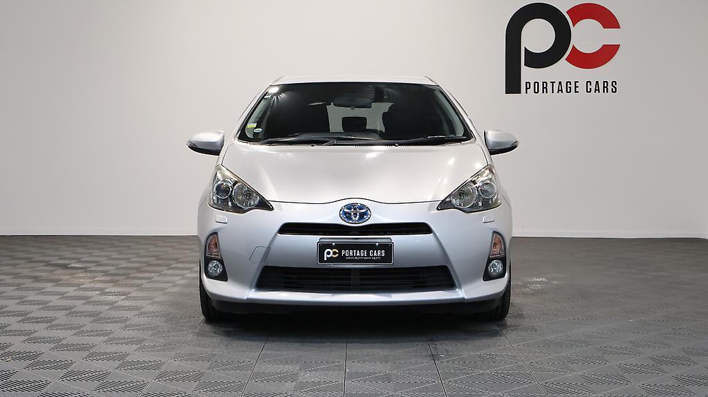 2013 Toyota Aqua G Black Soft Leather image 358550