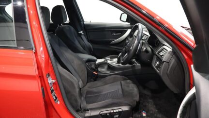 2014 BMW 3 Series 320i M Sport image 361641