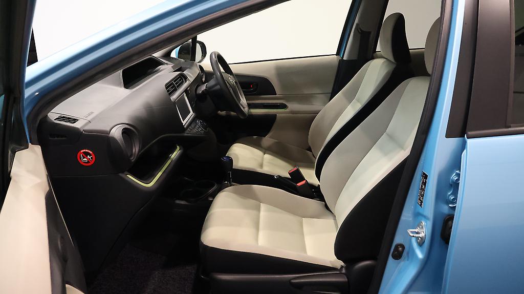 2012 Toyota Aqua S MODEL + PUSH BUTTON START + REVERSING CAMERA image 361903