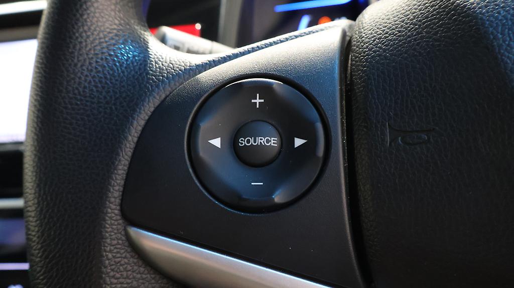2014 Honda Fit Hybrid F-Package image 358522