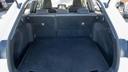 2020 Toyota Corolla Hybrid Touring Wagon image 358816