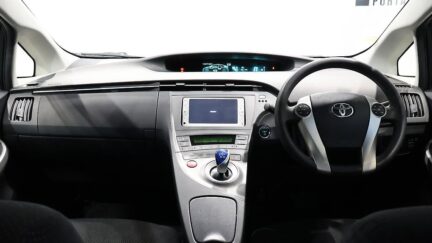 2014 Toyota Prius REVERSE CAMERA + STEERING WHEEL CONTROLS image 359891