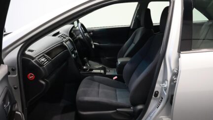 2012 Toyota Camry Hybrid G Package image 358982
