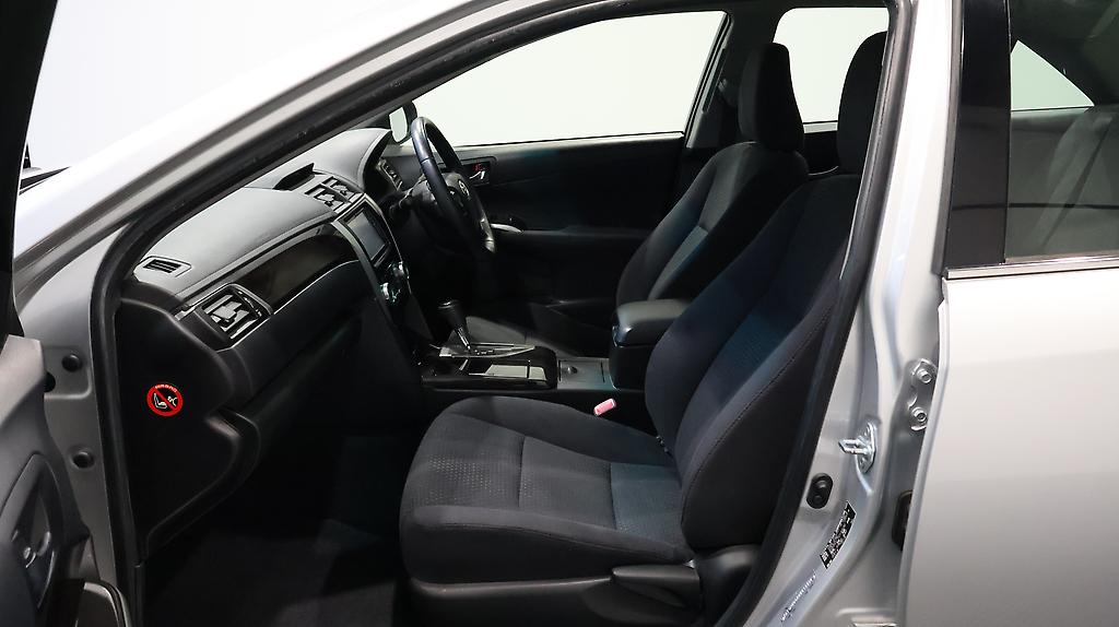 2012 Toyota Camry Hybrid G Package image 358982