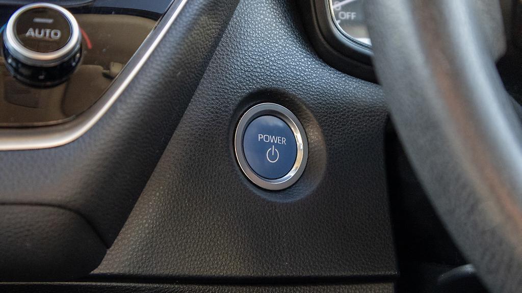 2020 Toyota Corolla Hybrid Touring Wagon image 358809