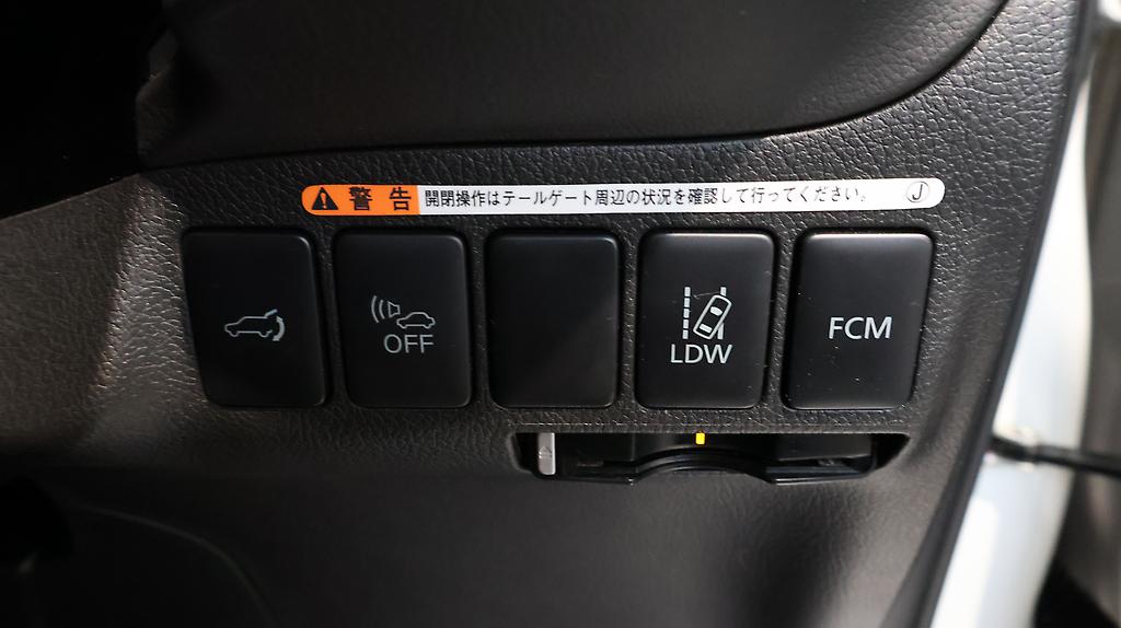 2014 Mitsubishi Outlander PHEV G Navi Package 4WD image 362550