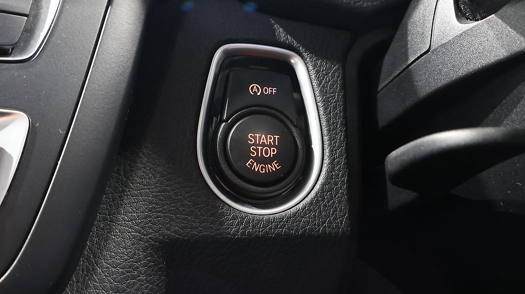 2014 BMW 3 Series 320i M Sport image 361652