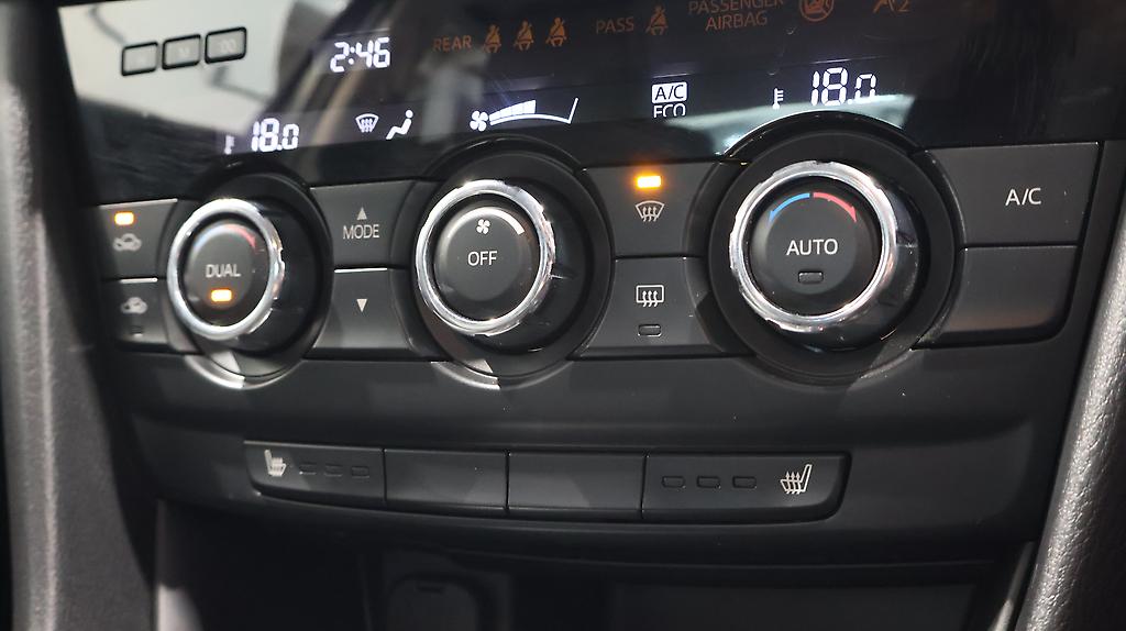 2014 Mazda Atenza Sedan 25S L-Package image 360576