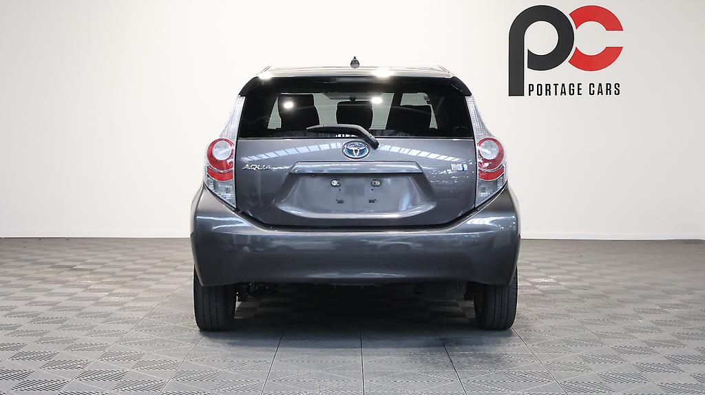 2013 Toyota Aqua Hybrid G Model image 359244