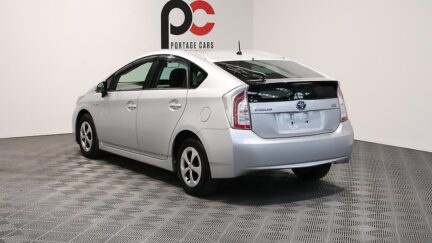 2012 Toyota Prius S Model + Push Button Start image 361657