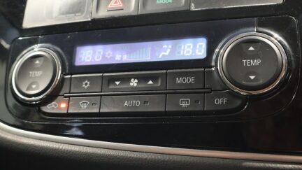 2014 Mitsubishi Outlander PHEV G Navi Package 4WD image 362548