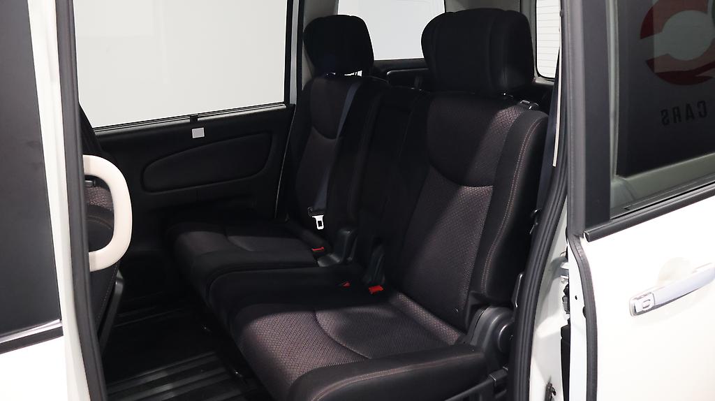 2012 Nissan Serena image 360854