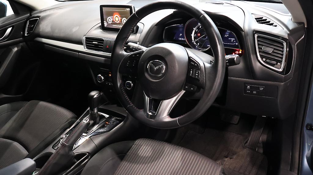 2013 Mazda Axela Sports 20S Touring image 360437