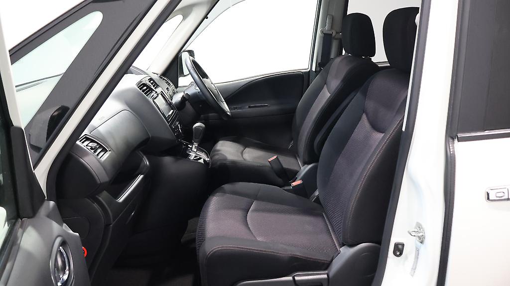 2012 Nissan Serena image 360853
