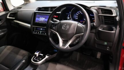 2014 Honda Fit Hybrid F-Package image 358517