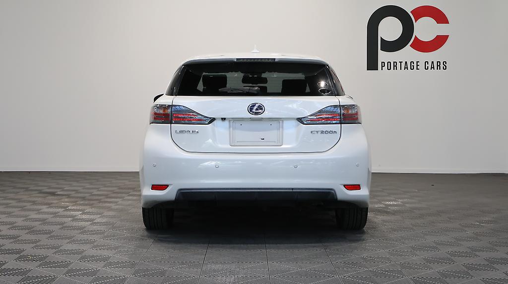 2012 Lexus CT 200h Version C image 359860