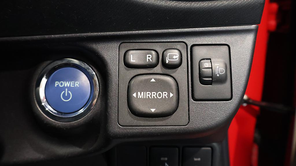 2012 Toyota Aqua G Model + Push Button Start image 359956