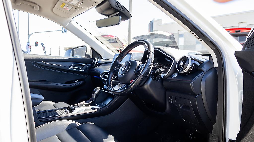 2022 MG HS 2.0PT/4WD/6AT EXCITE NZ NEW image 360654