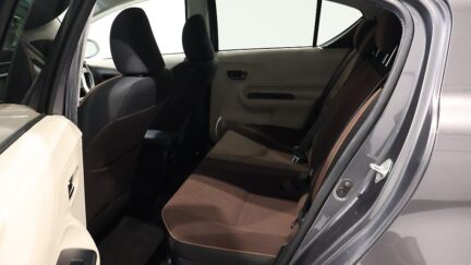 2013 Toyota Aqua Hybrid G Model image 359247