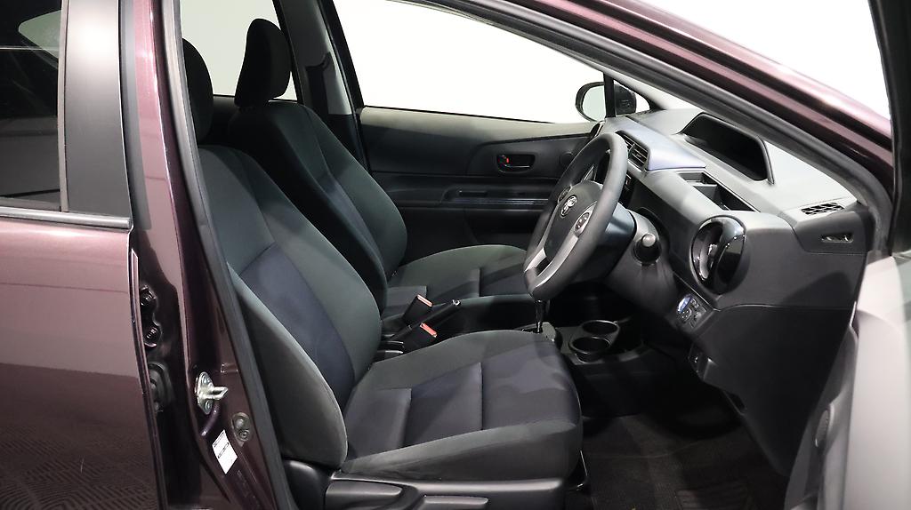 2015 Toyota Aqua S MODEL + PUSH BUTTON START + REVERSING CAMERA image 361839