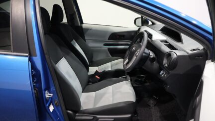 2013 Toyota Aqua S Model, Push Start, Reverse Camera image 358273