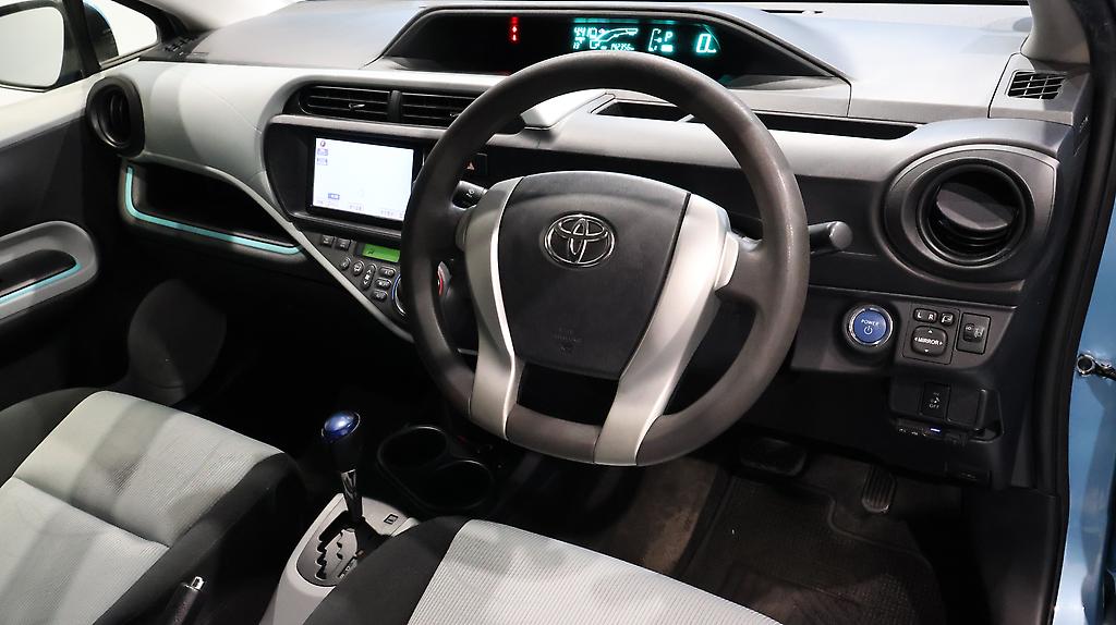 2012 Toyota Aqua S Model, Push Start, Reverse Camera image 358405