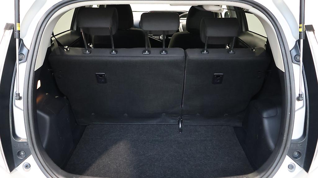 2015 Toyota Aqua Hybrid S Model image 359593