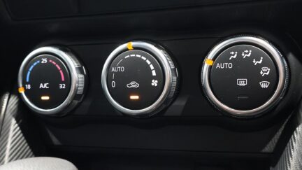 2014 Mazda Demio 13S + Push Start image 360243