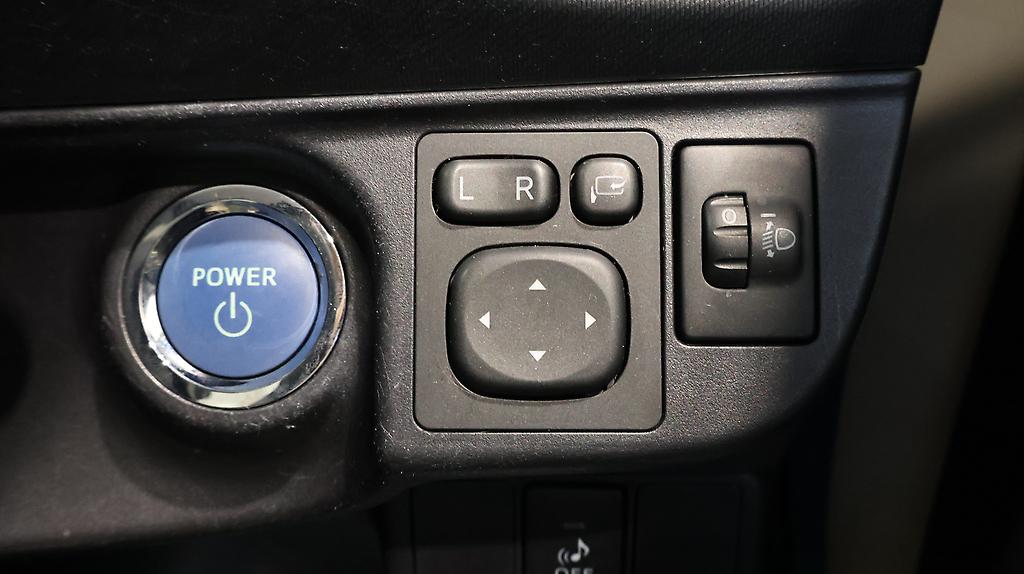 2014 Toyota Aqua S Model, Push Start, Reverse Camera image 358238