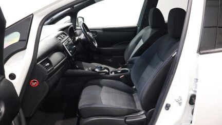2018 Nissan Leaf X Pre-Crash and Cruise **84% SOH** image 361336