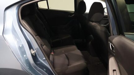 2013 Mazda Axela Sports 20S Touring image 360434