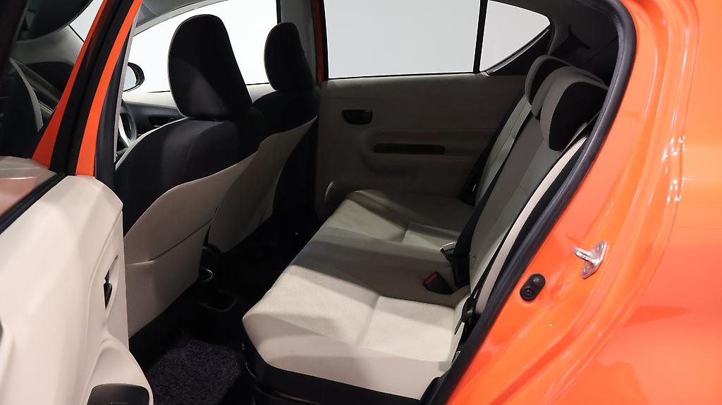 2012 Toyota Aqua S MODEL + PUSH START + REVERSE CAMERA image 360035