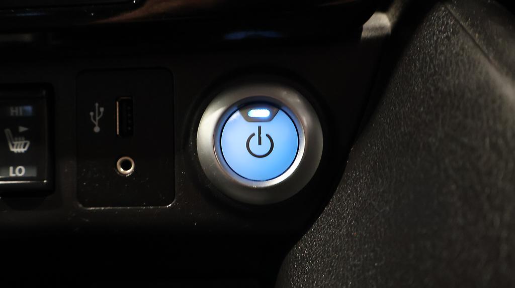 2018 Nissan Leaf X Pre-Crash and Cruise **84% SOH** image 361351