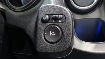 2012 Honda Fit Hybrid XH Selection image 361221