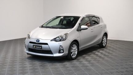 2013 Toyota Aqua G Black Soft Leather image 358551