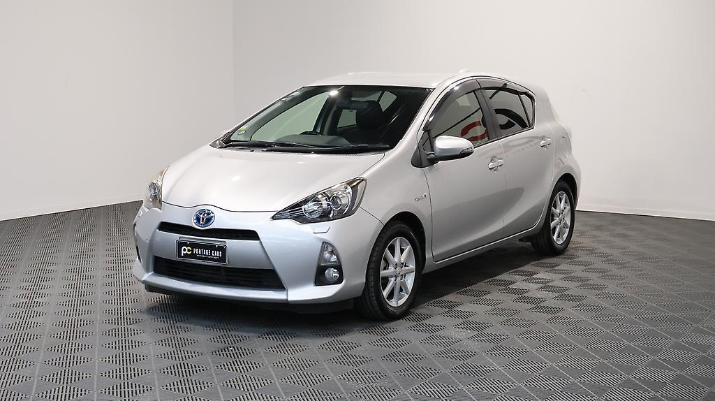 2013 Toyota Aqua G Black Soft Leather image 358551