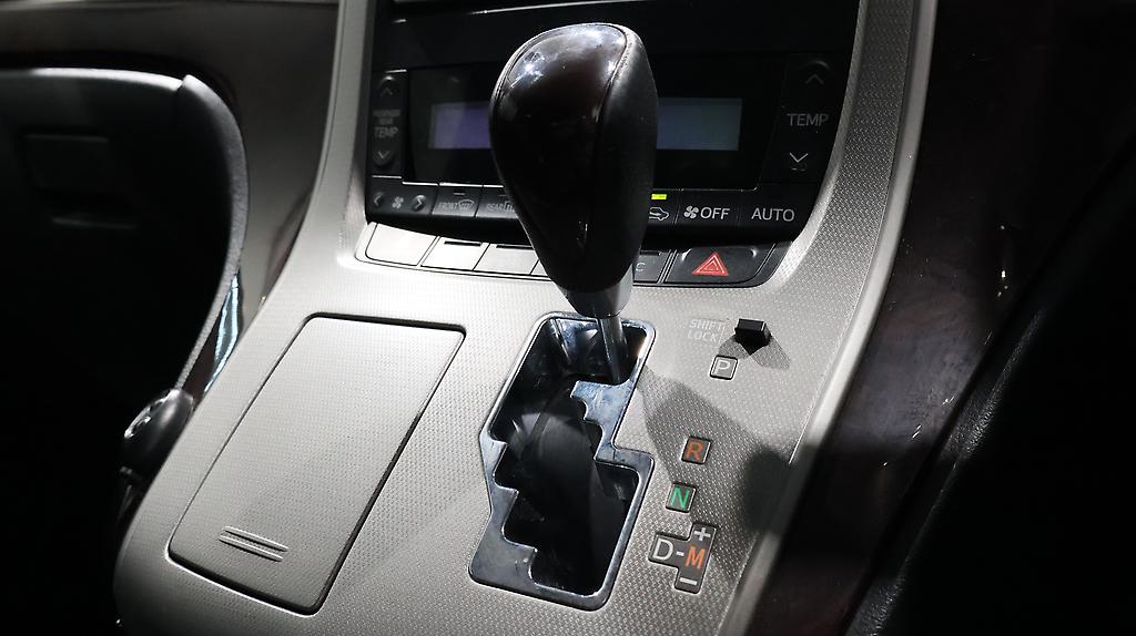 2012 Toyota Alphard 240S image 358696