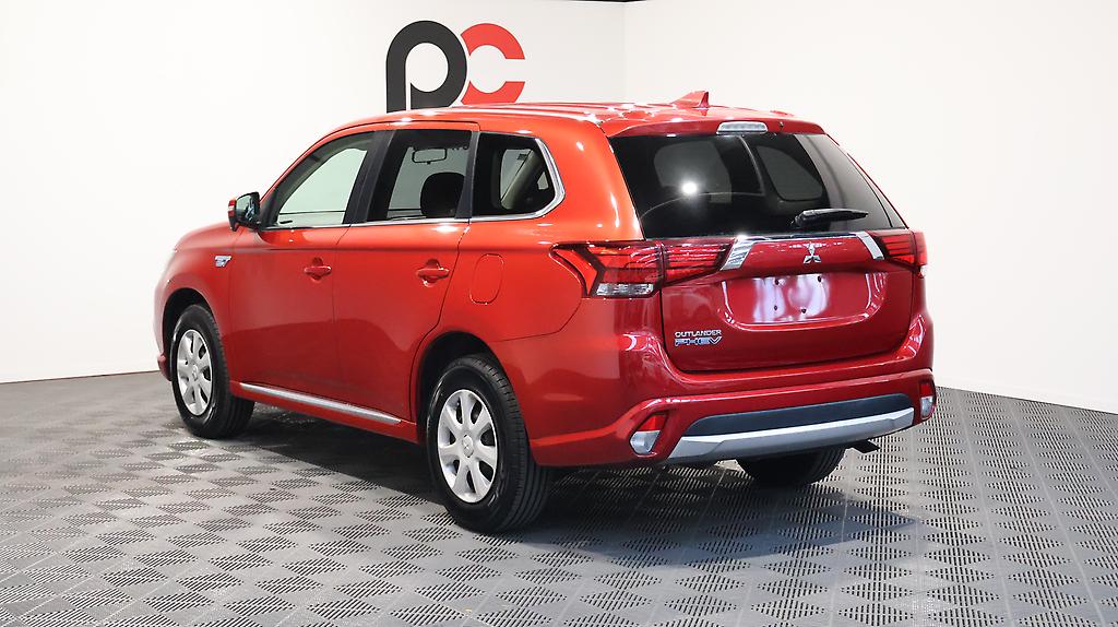2015 Mitsubishi Outlander Phev image 360760