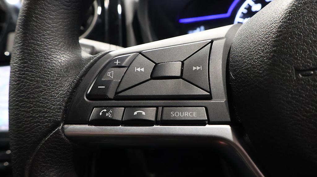 2017 Nissan Note e-Power X image 360023