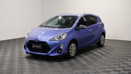 2016 Toyota Aqua G Model, Push Start, Reverse Camera image 360403