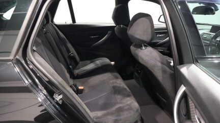 2013 BMW 320i Touring M Sports image 361861