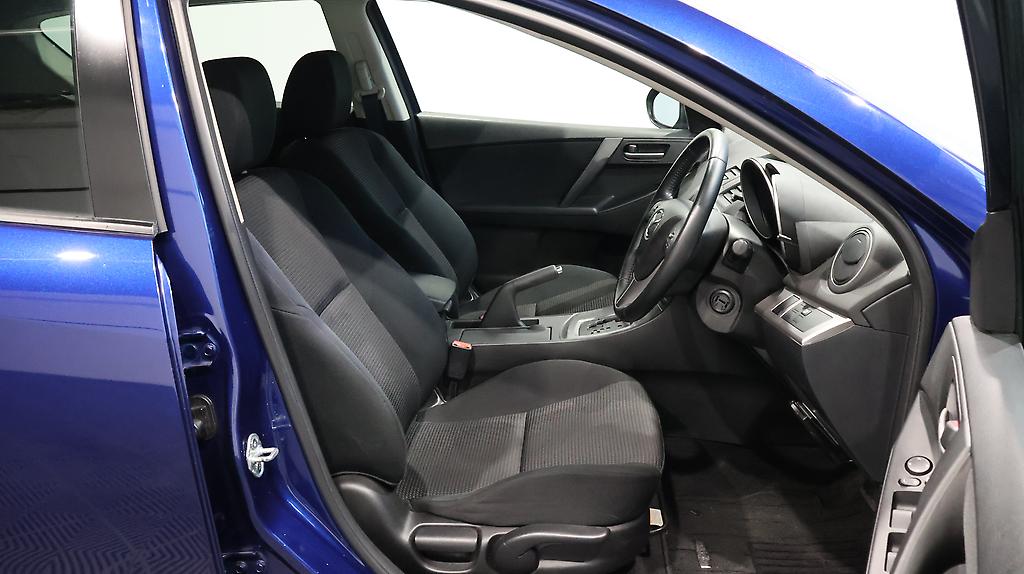 2012 Mazda Axela Sports 15S **Low KMS** image 358253