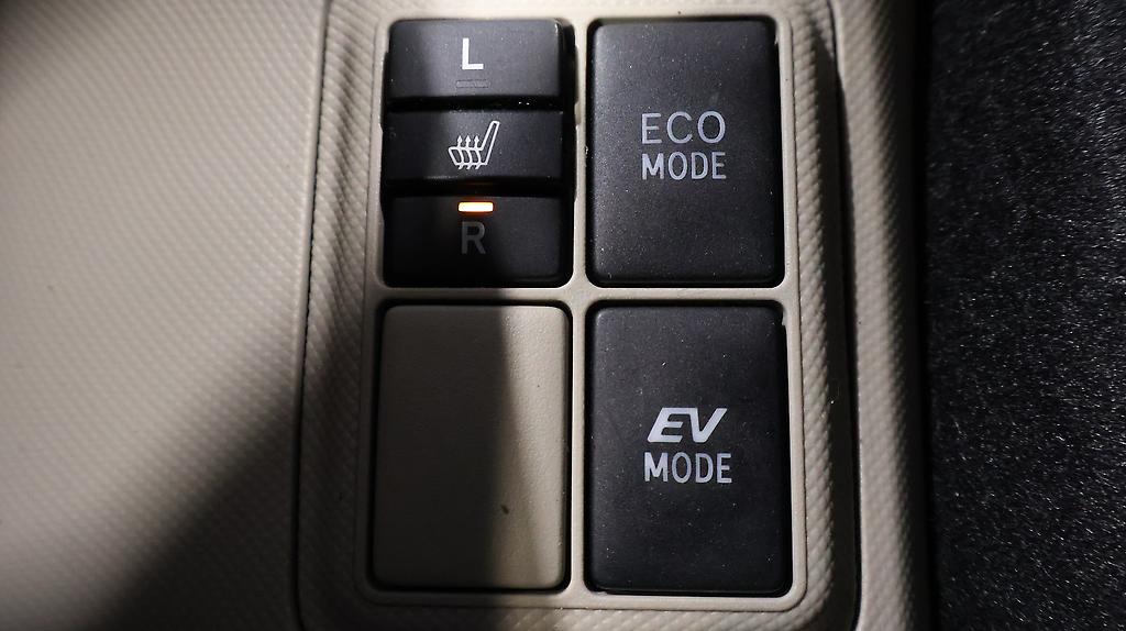 2012 Toyota Aqua G Model + Push Button Start image 359955