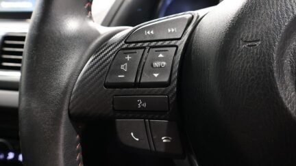2014 Mazda Axela Sports 20S Touring image 360464