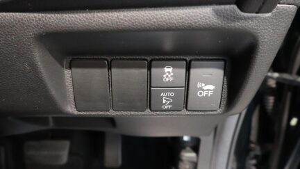 2015 Honda Shuttle Hybrid X new shape image 361711